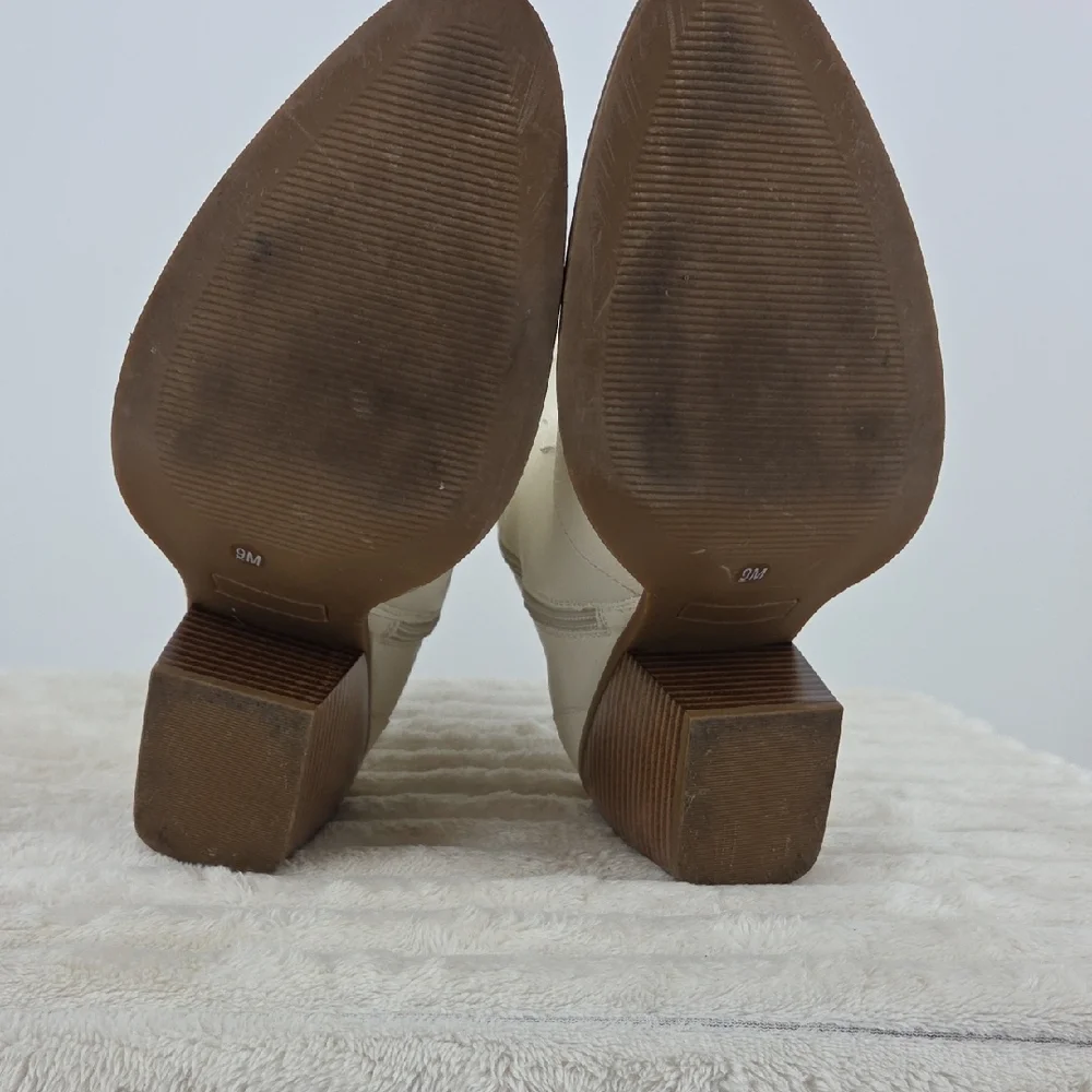 DSW Cream Western Ankle Booties